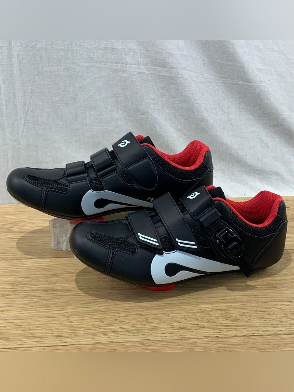 Peloton Cycling Shoes Black Red White Men's Road Bike Shoes Straps Size 10